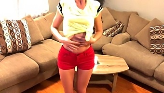 Stepcousin'S Sizzling Solo Show With Tantalizing Curves And Natural Assets