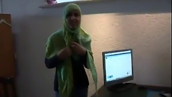 Arabic And Western Lesbian Sex: Jamila, The Moroccan Slut, And A Dutch Girl