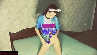 Natalissa, Gadis Menawan Yang Menikmati Bermain Fortnite, Mengalami Seks Yang Intens Dan Kasar