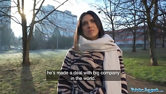 Piersiasta Studentka Dostaje Brutalnego Lodzika Od Agenta Publicznego I Zostaje Oblana Spermą